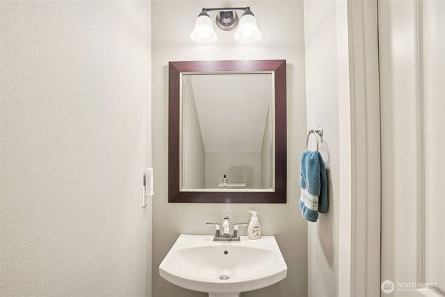 2045 34th Street, Washougal, WA 98671