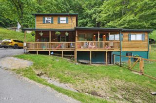 226 Northeast Seventh Street, Norton, VA 24273