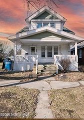 3241 Warsaw Street, Toledo, OH 43608