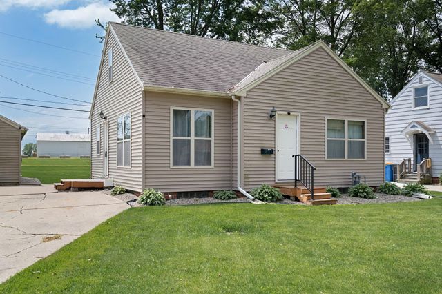 221 E Park Street, Owatonna, MN 55060