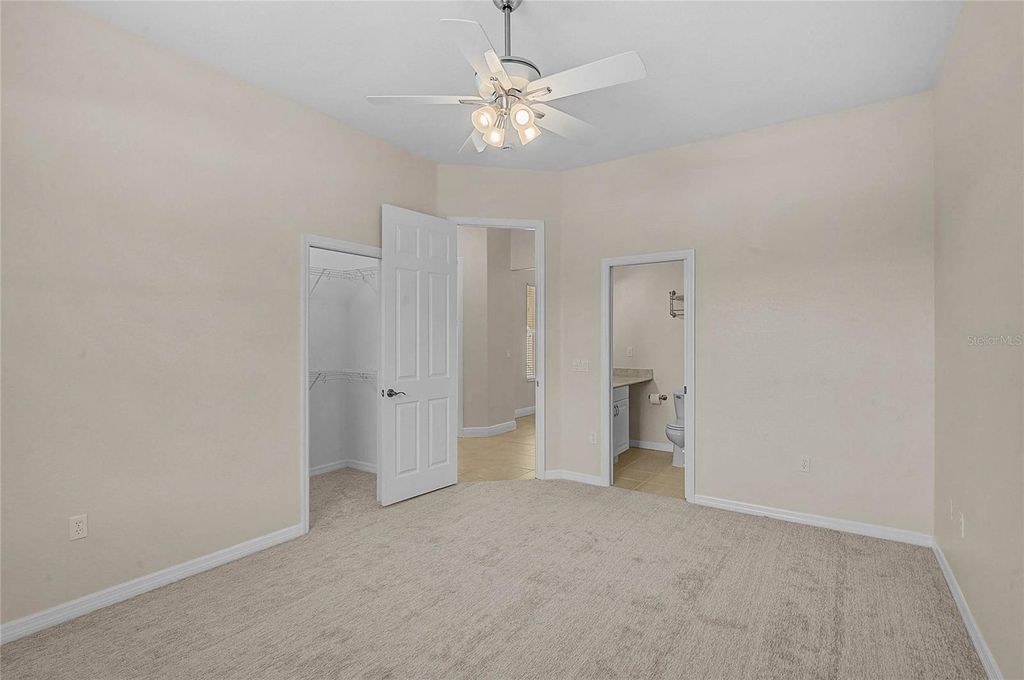 Image 11 of property listing at 14518 17TH AVENUE E, Bradenton, FL 34212