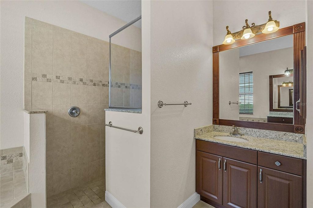 Image 17 of property listing at 14518 17TH AVENUE E, Bradenton, FL 34212