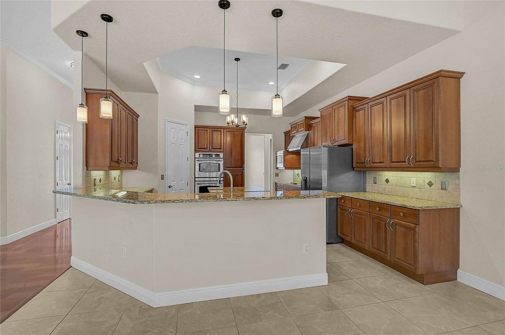 Image 19 of property listing at 14518 17TH AVENUE E, Bradenton, FL 34212