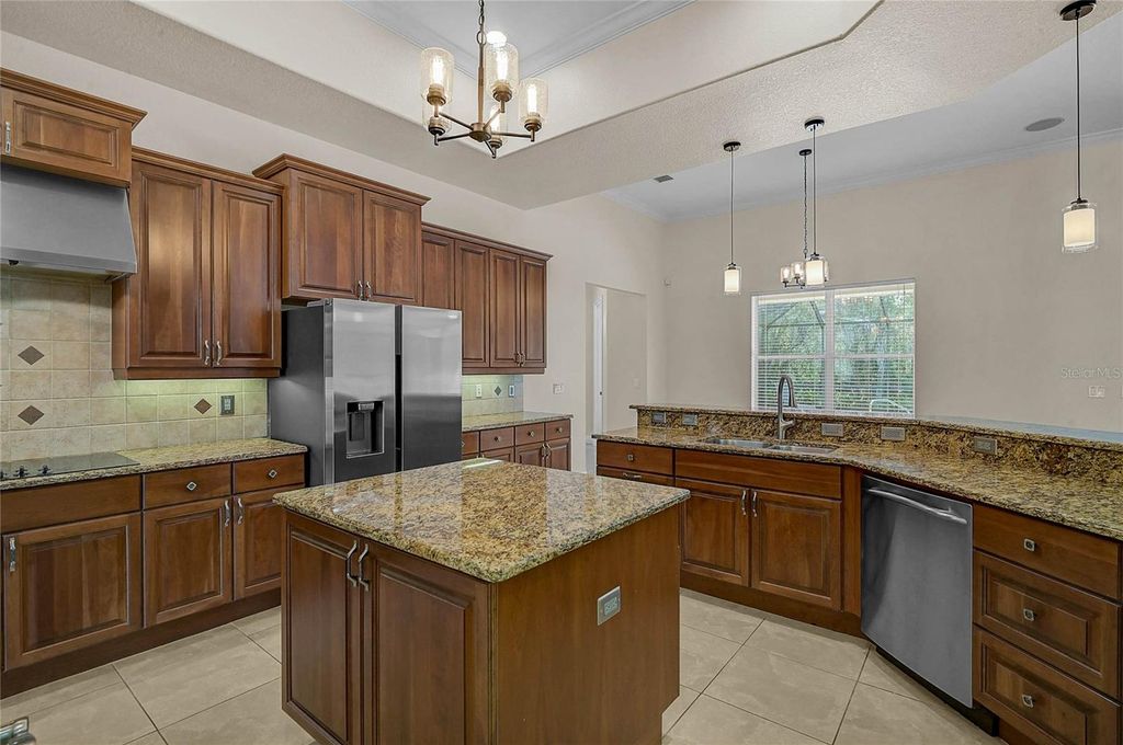 Image 22 of property listing at 14518 17TH AVENUE E, Bradenton, FL 34212