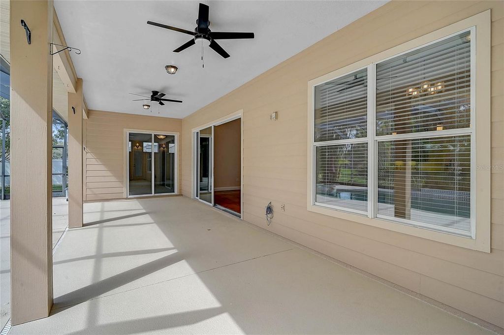 Image 30 of property listing at 14518 17TH AVENUE E, Bradenton, FL 34212