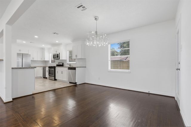 10033 Whiteside Lane, Houston, TX 77080