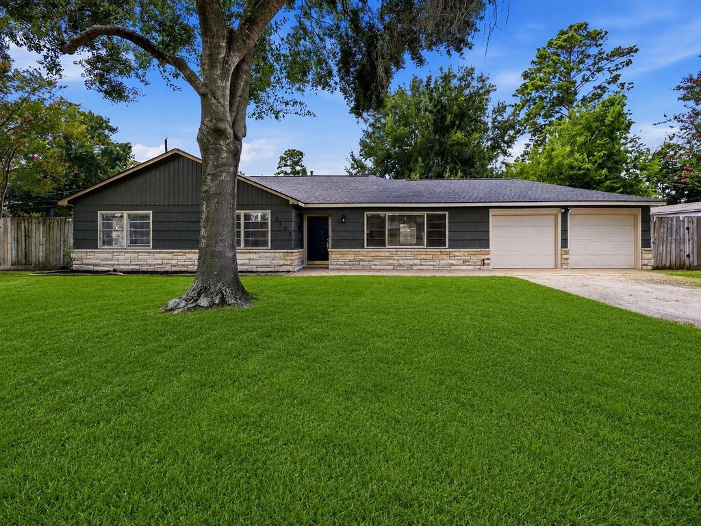 10033 Whiteside Lane, Houston, TX 77080
