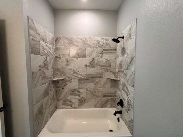 196 Twisted Oaks Drive, Rusk, TX 75785