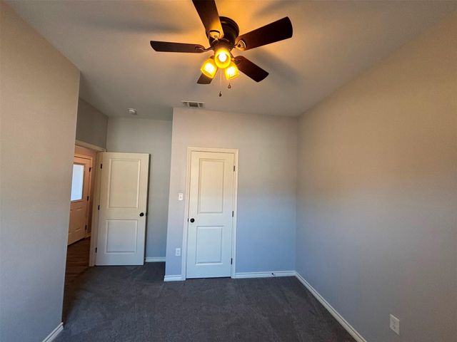 196 Twisted Oaks Drive, Rusk, TX 75785