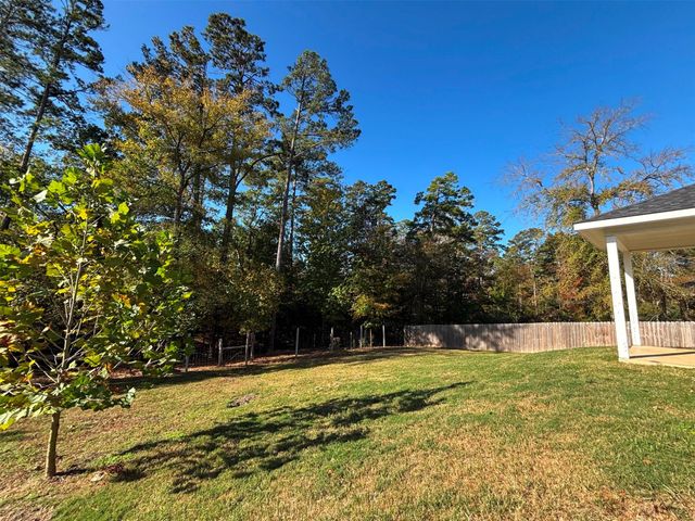 196 Twisted Oaks Drive, Rusk, TX 75785