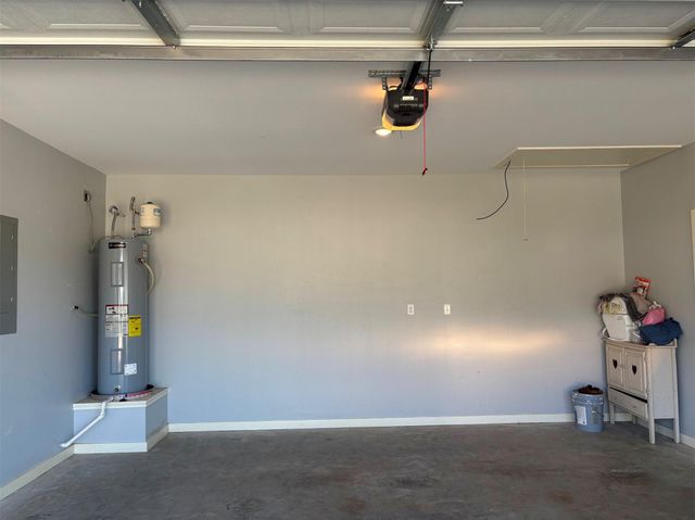 196 Twisted Oaks Drive, Rusk, TX 75785