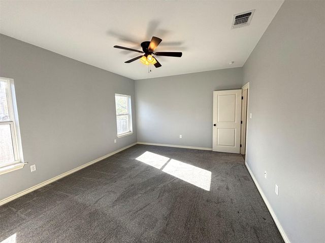 196 Twisted Oaks Drive, Rusk, TX 75785