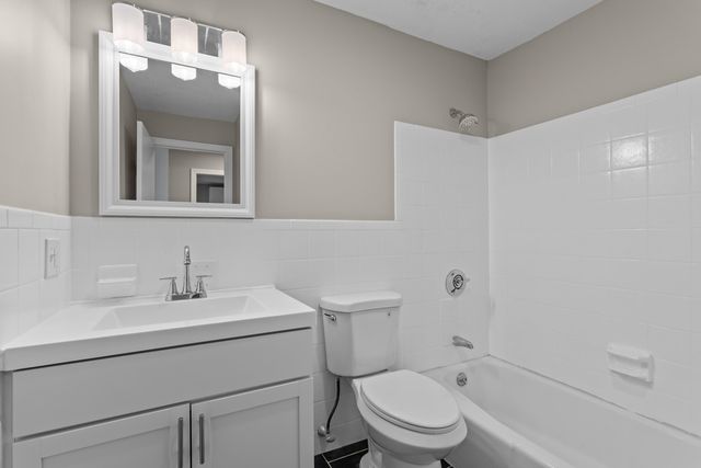 379 Huse Rd Unit 34, Manchester, NH 03103