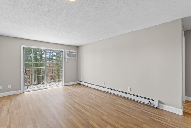 379 Huse Rd Unit 34, Manchester, NH 03103