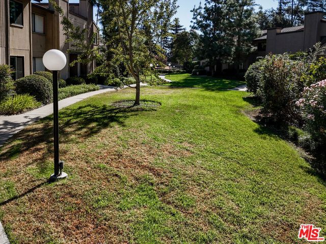 285 Rosemont Avenue, Pasadena, CA 91103