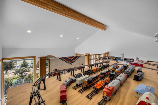 59641 Calgary Loop, Bend, OR 97702