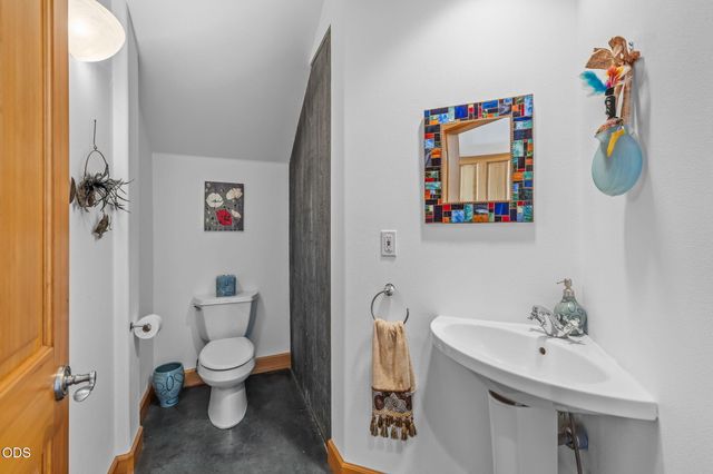 59641 Calgary Loop, Bend, OR 97702