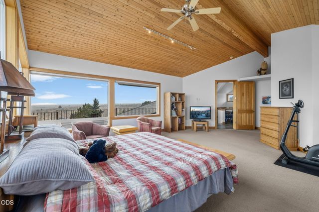 59641 Calgary Loop, Bend, OR 97702