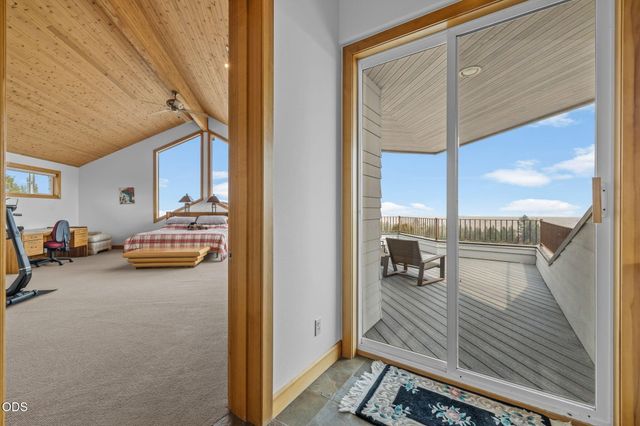 59641 Calgary Loop, Bend, OR 97702
