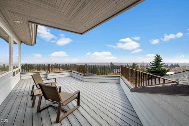 59641 Calgary Loop, Bend, OR 97702
