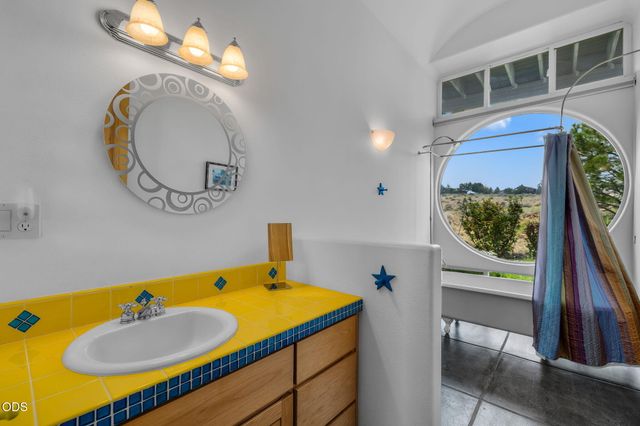 59641 Calgary Loop, Bend, OR 97702