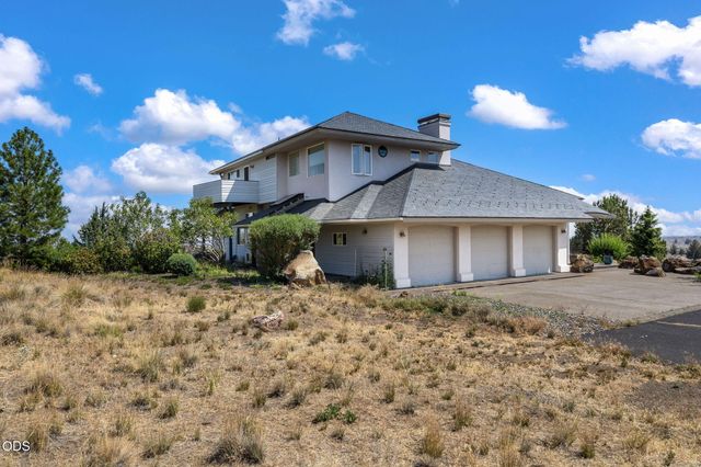 59641 Calgary Loop, Bend, OR 97702