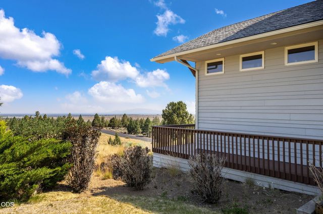 59641 Calgary Loop, Bend, OR 97702