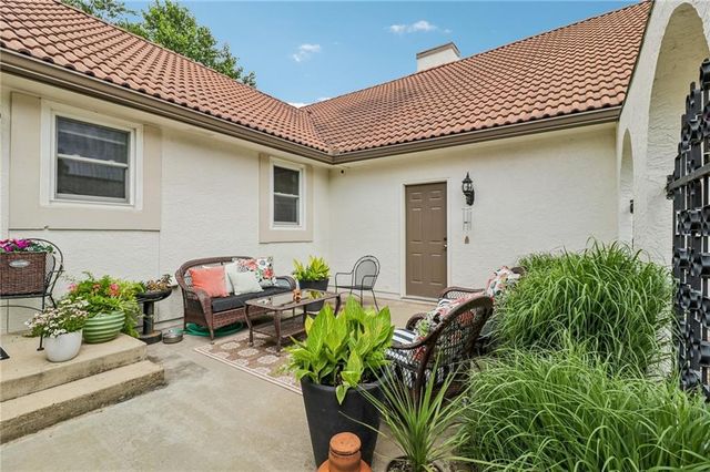 20077 199th Street, Tonganoxie, KS 66086