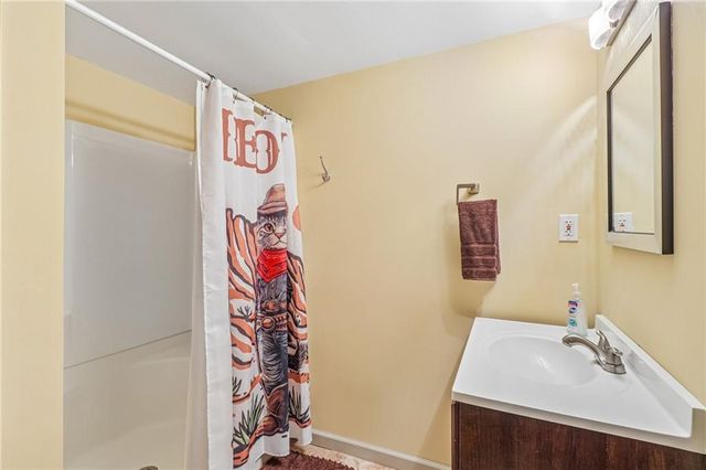 20077 199th Street, Tonganoxie, KS 66086