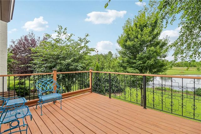 20077 199th Street, Tonganoxie, KS 66086