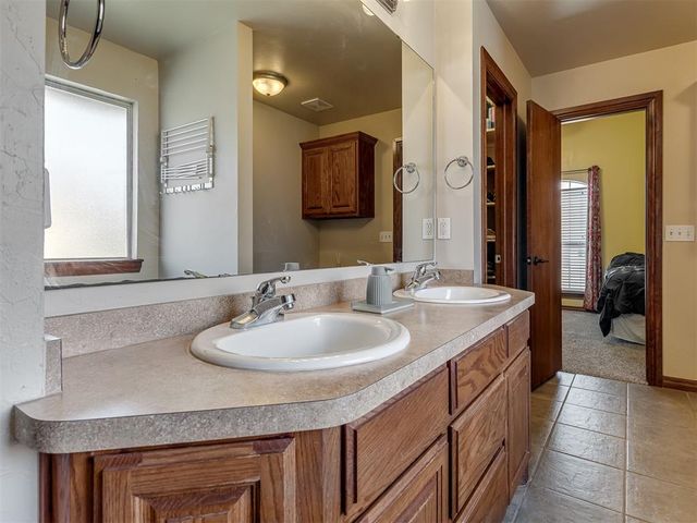 979 NW Pierce Avenue, Piedmont, OK 73078