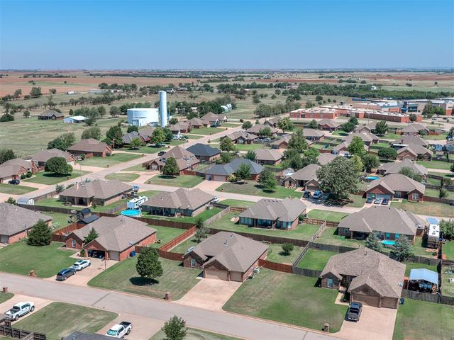 979 NW Pierce Avenue, Piedmont, OK 73078
