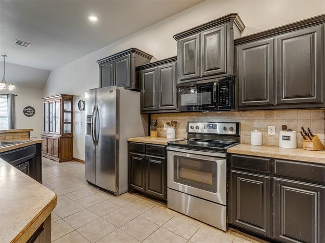 979 NW Pierce Avenue, Piedmont, OK 73078