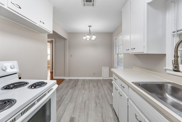 627 S Barlow, Wichita, KS 67207