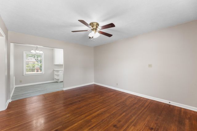 627 S Barlow, Wichita, KS 67207