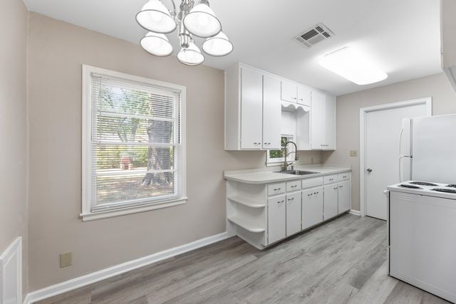 627 S Barlow, Wichita, KS 67207