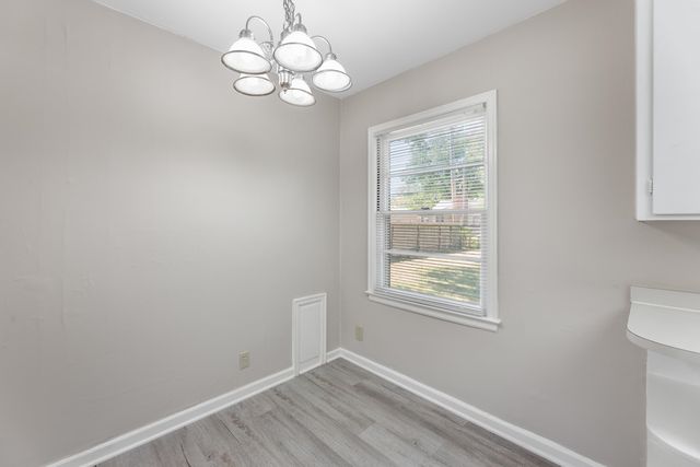 627 S Barlow, Wichita, KS 67207