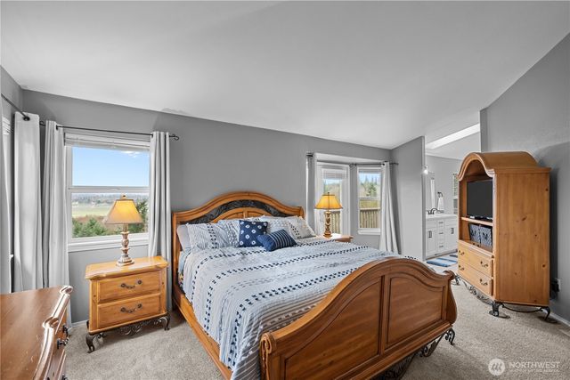 5801 51st Avenue Ct E, Tacoma, WA 98443