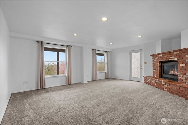 5801 51st Avenue Ct E, Tacoma, WA 98443