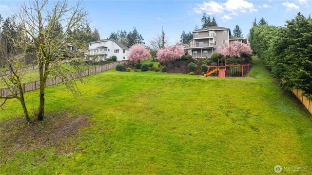 5801 51st Avenue Ct E, Tacoma, WA 98443