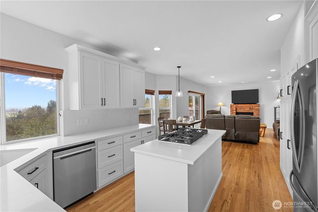 5801 51st Avenue Ct E, Tacoma, WA 98443