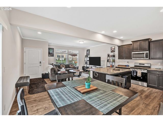 2137 Se 15TH Aly, Gresham, OR 97080