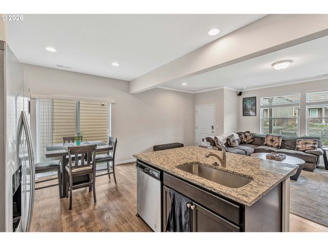 2137 Se 15TH Aly, Gresham, OR 97080