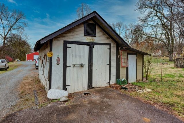 308 South High Street, Petersburg, TN 37144