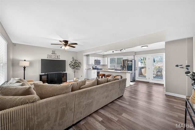 26 Vanguard Drive, St Peters, MO 63376