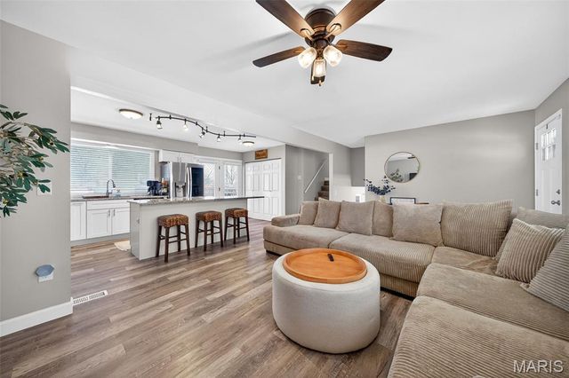 26 Vanguard Drive, St Peters, MO 63376