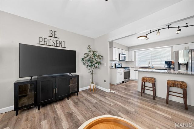 26 Vanguard Drive, St Peters, MO 63376