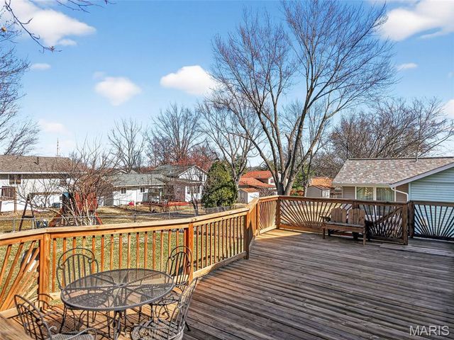 26 Vanguard Drive, St Peters, MO 63376