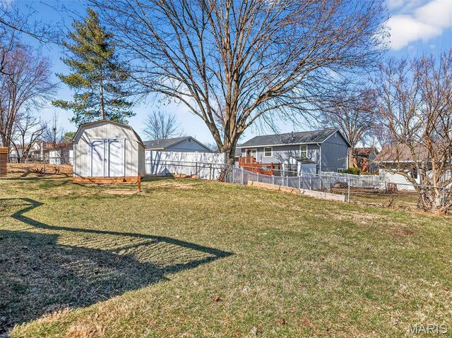 26 Vanguard Drive, St Peters, MO 63376