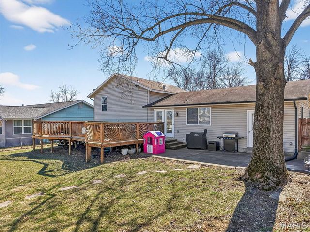 26 Vanguard Drive, St Peters, MO 63376